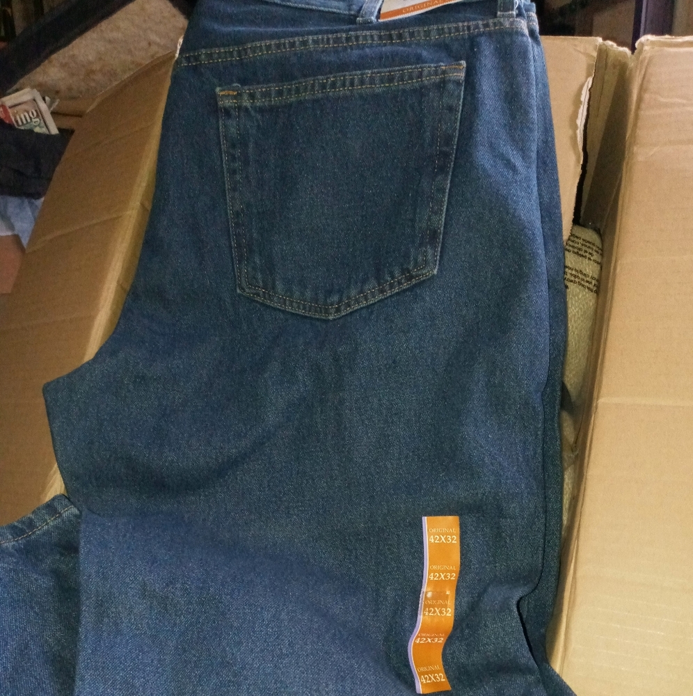 Classic fit  blue Jeans 42x32 Faded Glory